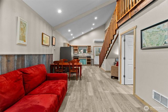 132 N Kokanee Cove Way, Hoodsport, WA 98548