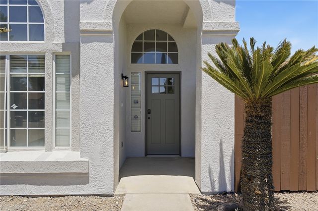 8400 Winlock, Bakersfield, CA 93312