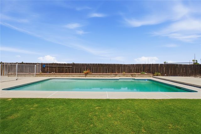 8400 Winlock, Bakersfield, CA 93312