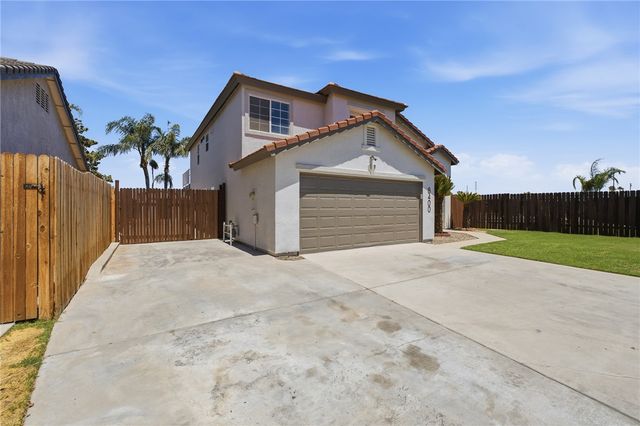 8400 Winlock, Bakersfield, CA 93312