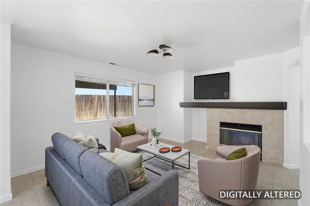 8400 Winlock, Bakersfield, CA 93312