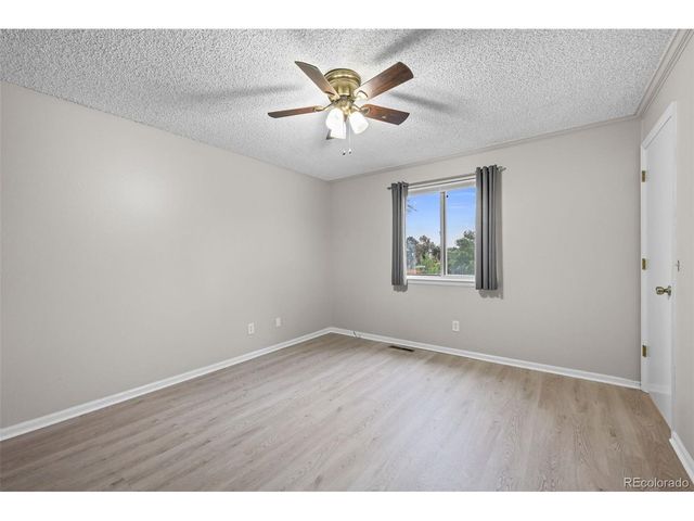 3946 S Flanders Way, Aurora, CO 80013