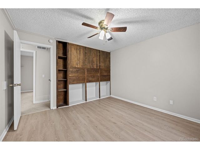 3946 S Flanders Way, Aurora, CO 80013