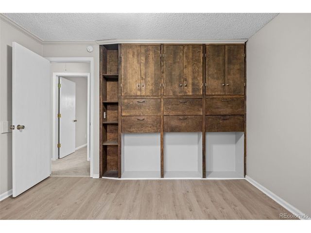 3946 S Flanders Way, Aurora, CO 80013
