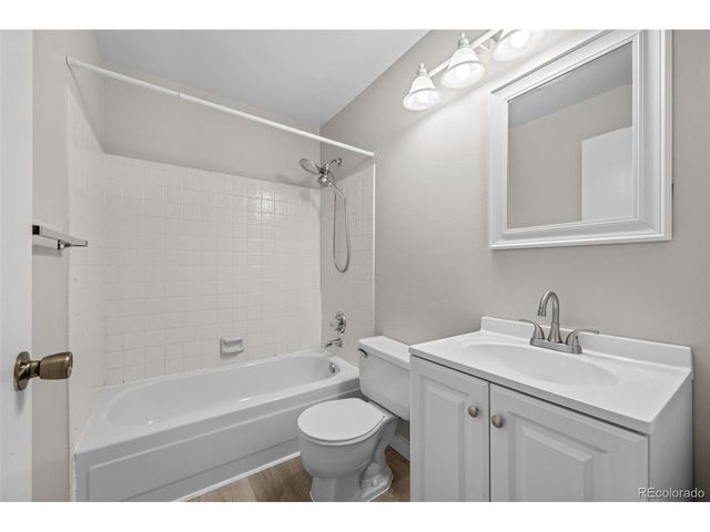 3946 S Flanders Way, Aurora, CO 80013