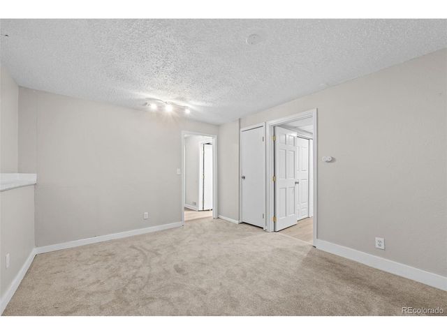 3946 S Flanders Way, Aurora, CO 80013