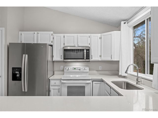 3946 S Flanders Way, Aurora, CO 80013