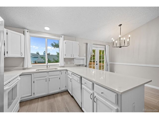 3946 S Flanders Way, Aurora, CO 80013