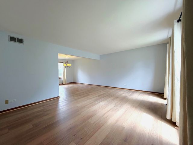 1724 Hall Place, Downers Grove, IL 60516