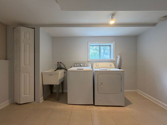 1724 Hall Place, Downers Grove, IL 60516