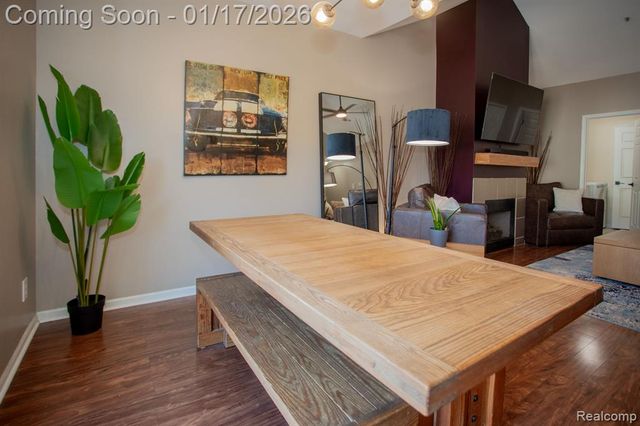 1211 Addington Drive 7, Commerce Twp, MI 48390