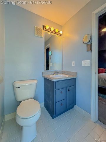 1211 Addington Drive 7, Commerce Twp, MI 48390