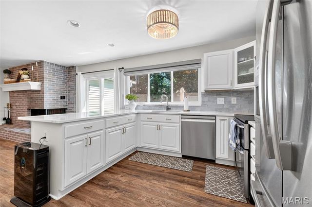 375 Novara Drive, Ballwin, MO 63021
