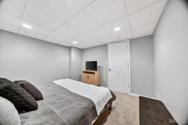 375 Novara Drive, Ballwin, MO 63021