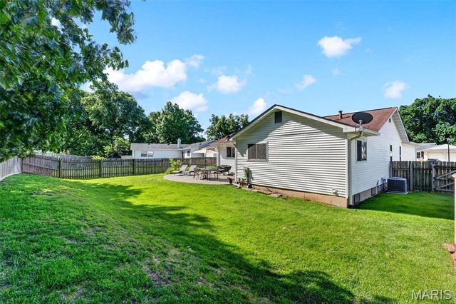 375 Novara Drive, Ballwin, MO 63021
