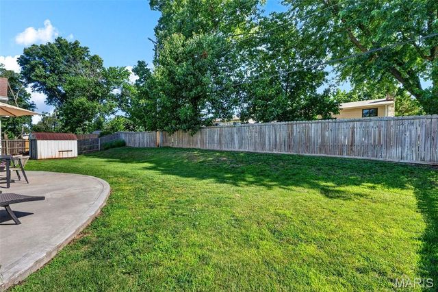 375 Novara Drive, Ballwin, MO 63021