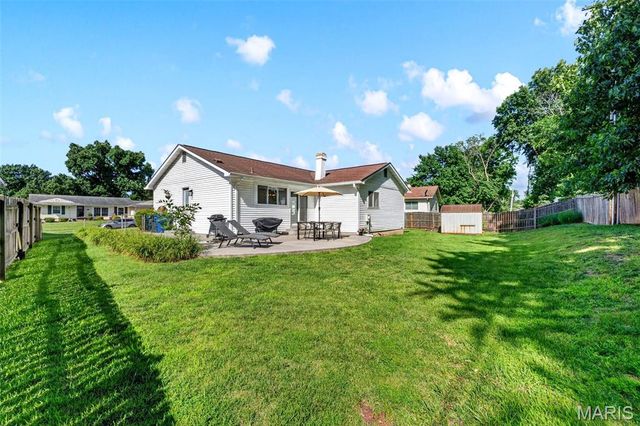 375 Novara Drive, Ballwin, MO 63021