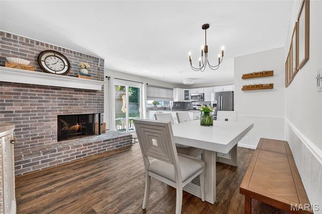 375 Novara Drive, Ballwin, MO 63021