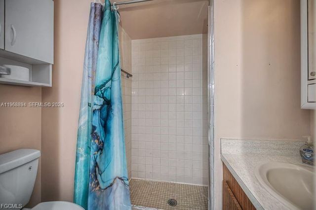 1209 County Rd 78, La Belle, FL 33935