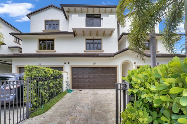 105 ISLE OF VENICE Drive 105, Fort Lauderdale, FL 33301