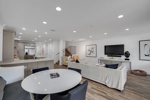 105 ISLE OF VENICE Drive 105, Fort Lauderdale, FL 33301