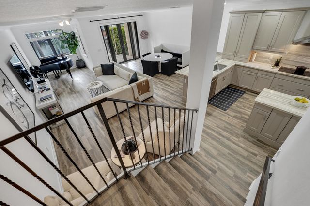 105 ISLE OF VENICE Drive 105, Fort Lauderdale, FL 33301