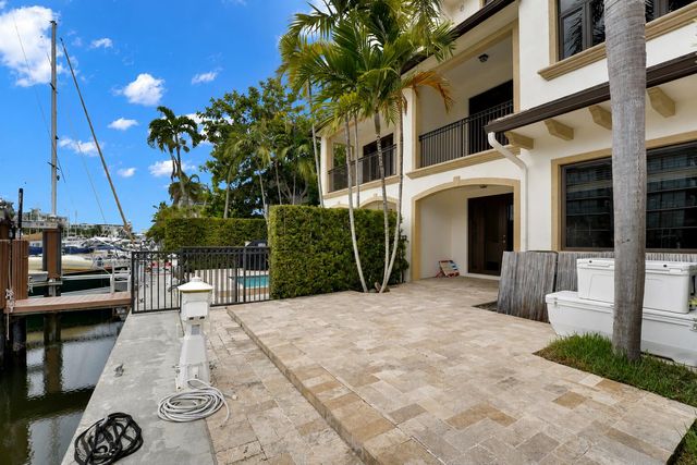 105 ISLE OF VENICE Drive 105, Fort Lauderdale, FL 33301