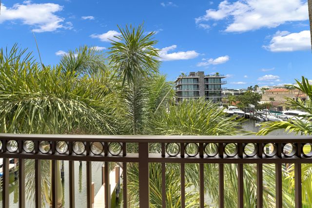 105 ISLE OF VENICE Drive 105, Fort Lauderdale, FL 33301