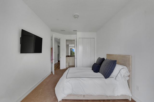 105 ISLE OF VENICE Drive 105, Fort Lauderdale, FL 33301