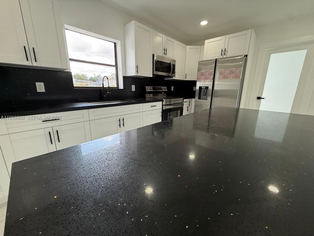 2860 NW 164th Ter, Miami Gardens, FL 33054