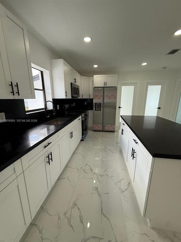 2860 NW 164th Ter, Miami Gardens, FL 33054