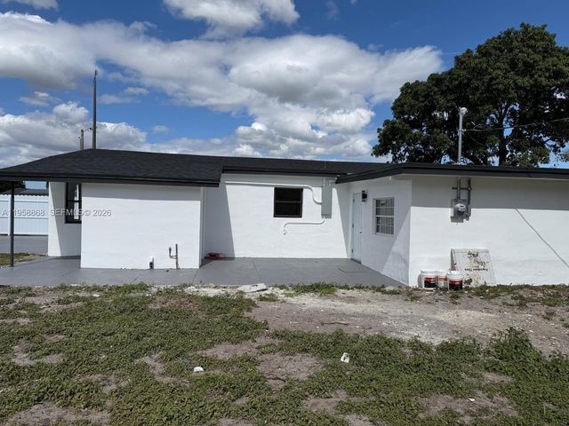 2860 NW 164th Ter, Miami Gardens, FL 33054