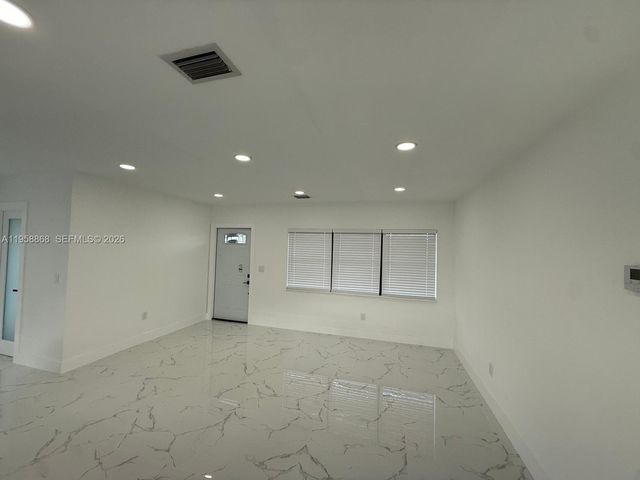 2860 NW 164th Ter, Miami Gardens, FL 33054