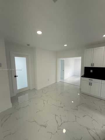 2860 NW 164th Ter, Miami Gardens, FL 33054