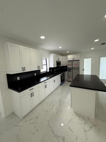 2860 NW 164th Ter, Miami Gardens, FL 33054