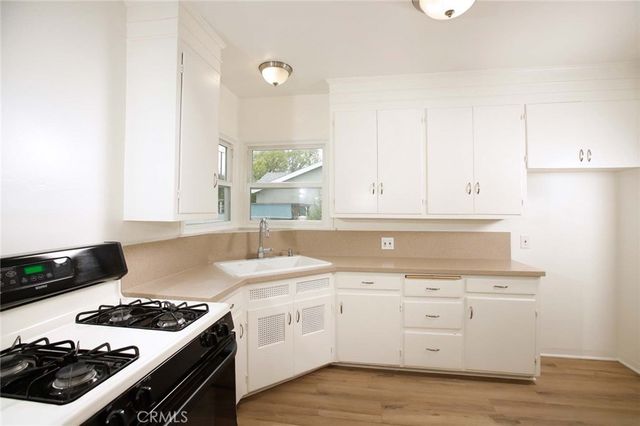 151 S Parish, Burbank, CA 91506