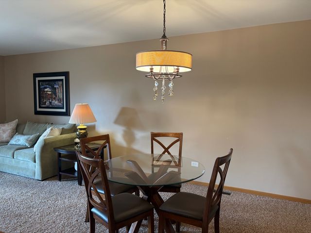 8316 161st Place 8316, Tinley Park, IL 60477