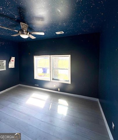 1086 Barton Street NW, Conyers, GA 30012