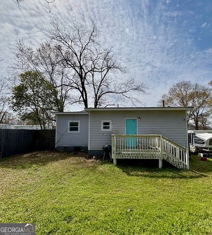 1086 Barton Street NW, Conyers, GA 30012