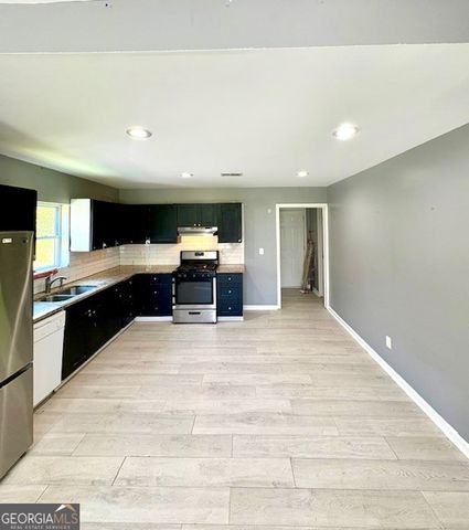 1086 Barton Street NW, Conyers, GA 30012