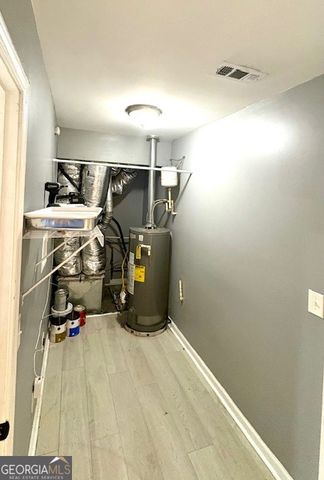 1086 Barton Street NW, Conyers, GA 30012