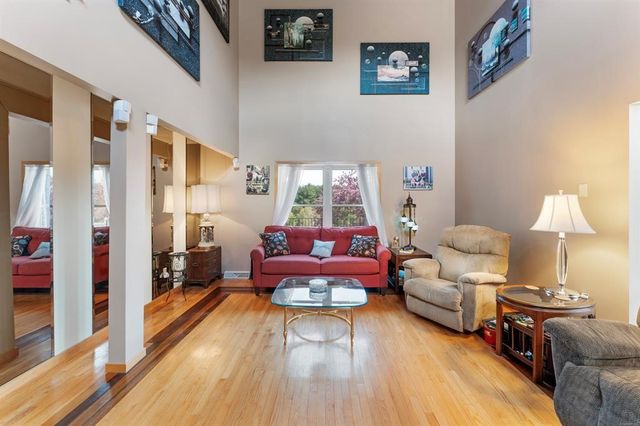 524 Wauregan Road, Brooklyn, CT 06234