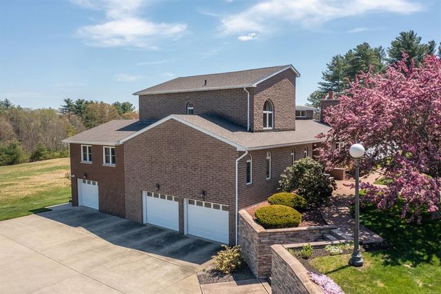 524 Wauregan Road, Brooklyn, CT 06234
