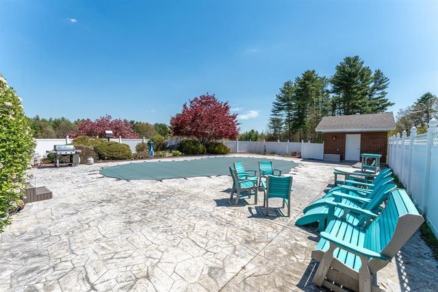 524 Wauregan Road, Brooklyn, CT 06234