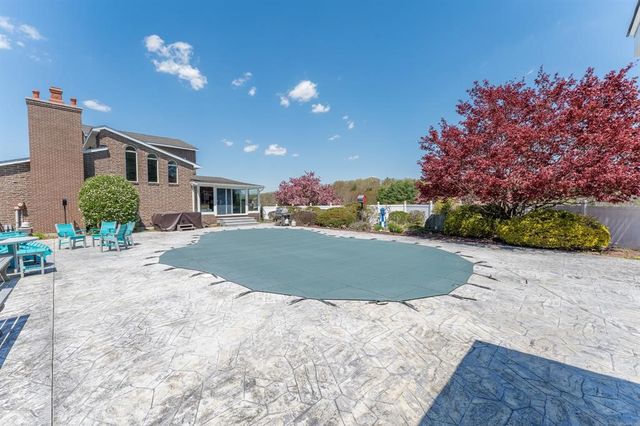 524 Wauregan Road, Brooklyn, CT 06234