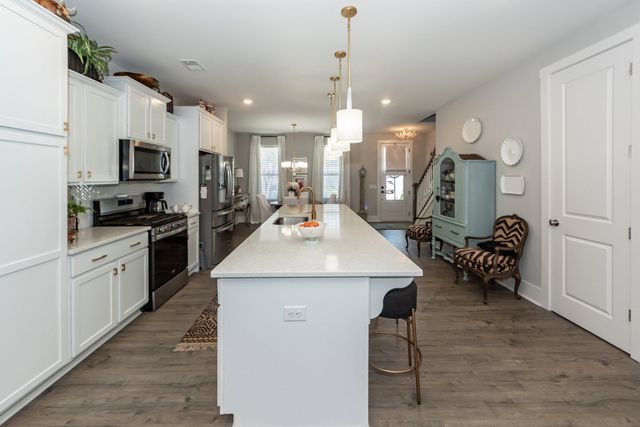 232 Summer Tanager Drive, Ravenel, SC 29470
