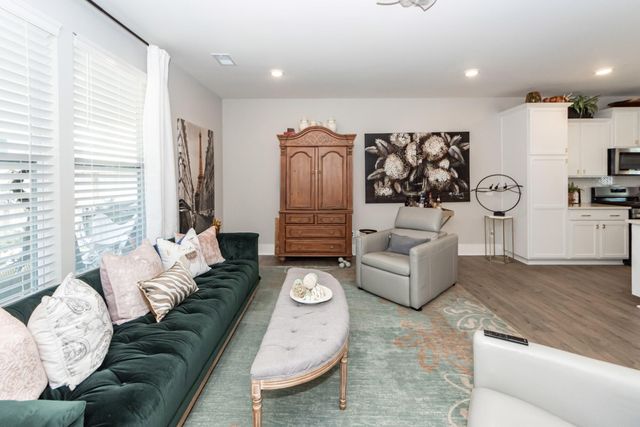 232 Summer Tanager Drive, Ravenel, SC 29470