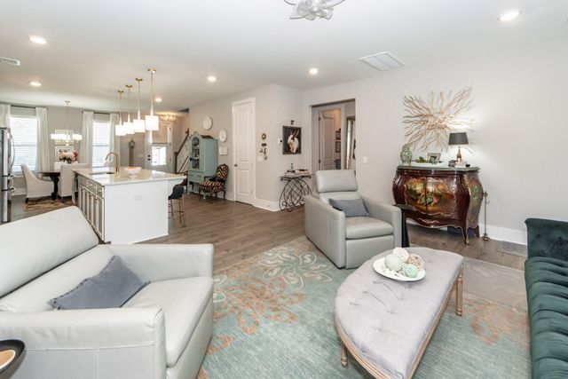 232 Summer Tanager Drive, Ravenel, SC 29470