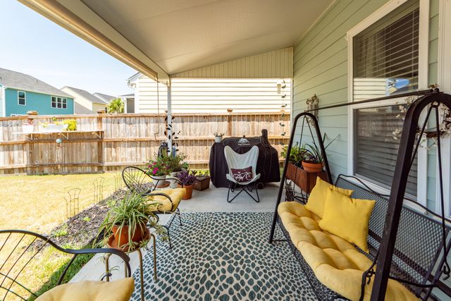 232 Summer Tanager Drive, Ravenel, SC 29470