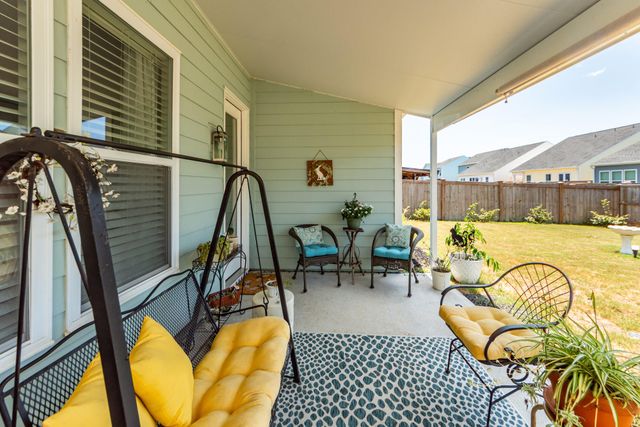 232 Summer Tanager Drive, Ravenel, SC 29470